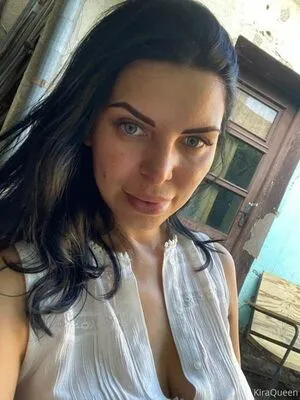 Kira Queen OnlyFans Leaked Free Thumbnail Picture - #wReL7ry4O1
