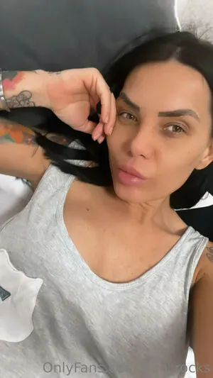 Kira Rocks OnlyFans Leaked Free Thumbnail Picture - #6pcgMgHr1q