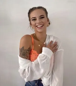 Kira Rodrigues OnlyFans Leaked Free Thumbnail Picture - #GOtQ6LlT40