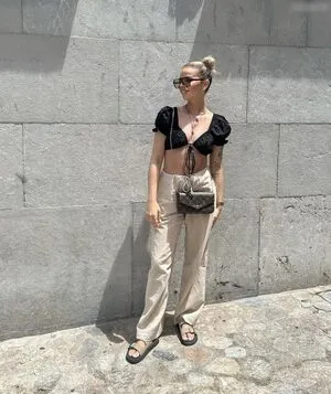 Kira Rodrigues OnlyFans Leaked Free Thumbnail Picture - #LDUWUNh832