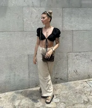 Kira Rodrigues OnlyFans Leaked Free Thumbnail Picture - #PbmKkARRon