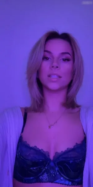Kira Rodrigues OnlyFans Leaked Free Thumbnail Picture - #tXE8EufMPP