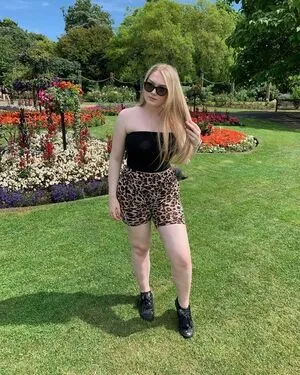 Kirsten Minnery Laing OnlyFans Leaked Free Thumbnail Picture - #OWOxc5brw3