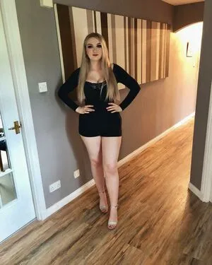 Kirsten Minnery Laing OnlyFans Leaked Free Thumbnail Picture - #pSdkfAMOdA