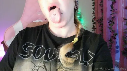 Kisicafree OnlyFans Leaked Free Thumbnail Picture - #HZQbJvpfP2