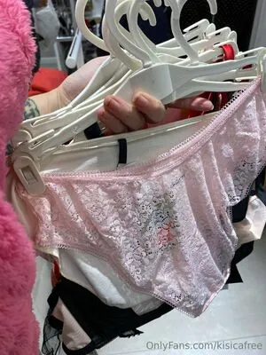 Kisicafree OnlyFans Leaked Free Thumbnail Picture - #yLeSCPHHiA