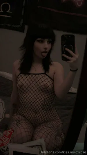 Kiss My Cxrpse OnlyFans Leaked Free Thumbnail Picture - #ymiGlUcofi