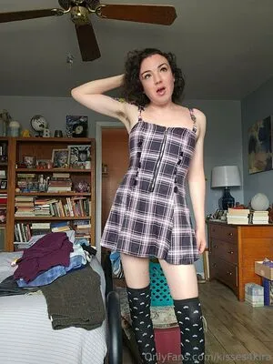 Kisses4kira OnlyFans Leaked Free Thumbnail Picture - #O6ViWaAh3h