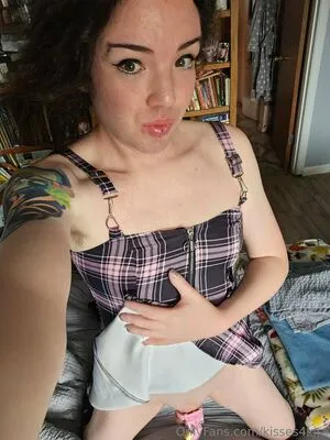 Kisses4kira OnlyFans Leaked Free Thumbnail Picture - #dzwxiA5hK5