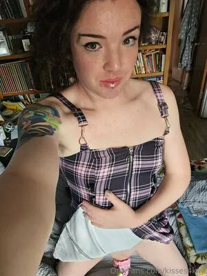 Kisses4kira OnlyFans Leaked Free Thumbnail Picture - #uXFhRJwL7k