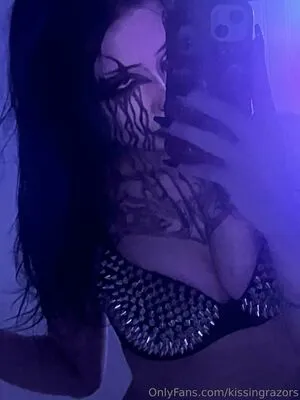 Kissingrazors OnlyFans Leaked Free Thumbnail Picture - #0lU9ZJGs94