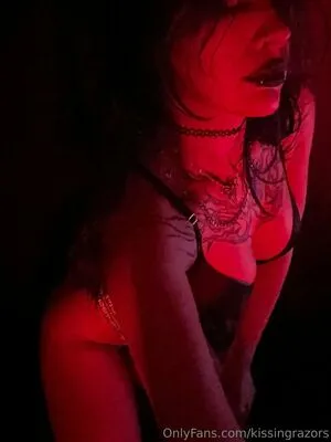Kissingrazors OnlyFans Leaked Free Thumbnail Picture - #FOkS3472xz