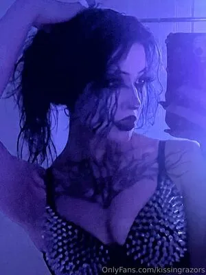Kissingrazors OnlyFans Leaked Free Thumbnail Picture - #GzSIDJS187