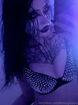 Kissingrazors OnlyFans Leaked Free Thumbnail Picture - #siBAJ3pARM