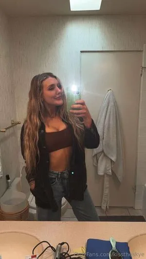 Kisstheskye OnlyFans Leaked Free Thumbnail Picture - #MFPgZWNqtS