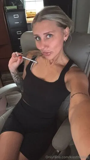 Kisstheskye OnlyFans Leaked Free Thumbnail Picture - #cS61IOS7WF