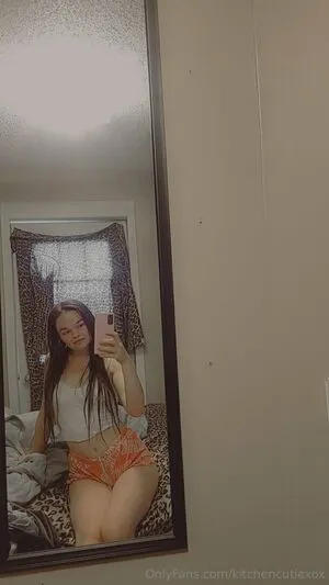 Kitchencutiexox OnlyFans Leaked Free Thumbnail Picture - #fvAds9kpSV