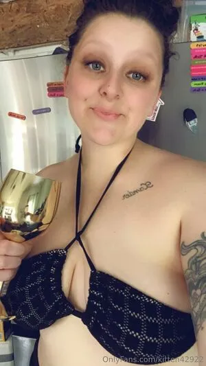 Kitten42922 OnlyFans Leaked Free Thumbnail Picture - #c7hv3snreF
