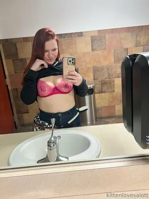Kittenlovesalott OnlyFans Leaked Free Thumbnail Picture - #RNT2xXduS1