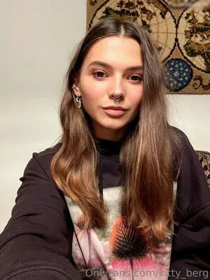 Kitty Berg OnlyFans Leaked Free Thumbnail Picture - #6alFzl6Bui