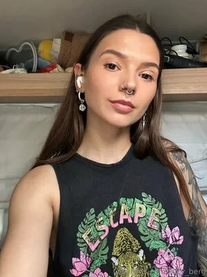 Kitty Berg OnlyFans Leaked Free Thumbnail Picture - #B0NRyS1Xp3