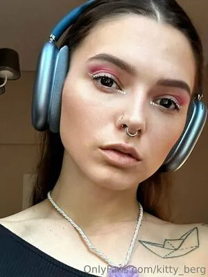 Kitty Berg OnlyFans Leaked Free Thumbnail Picture - #BYz0e11dB7