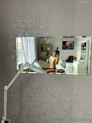Kitty Berg OnlyFans Leaked Free Thumbnail Picture - #BlkLiJHfns