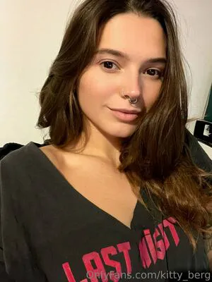 Kitty Berg OnlyFans Leaked Free Thumbnail Picture - #C28Emnl9Dv