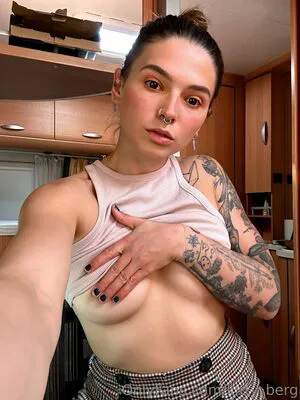 Kitty Berg OnlyFans Leaked Free Thumbnail Picture - #DVMoGEQfbi