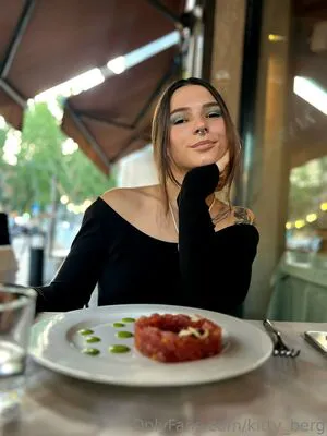 Kitty Berg OnlyFans Leaked Free Thumbnail Picture - #P7vLPvAe7G