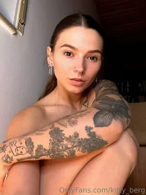 Kitty Berg OnlyFans Leaked Free Thumbnail Picture - #ZNmiyGhkF3