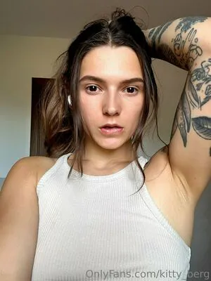 Kitty Berg OnlyFans Leaked Free Thumbnail Picture - #ZWimhgGtxj