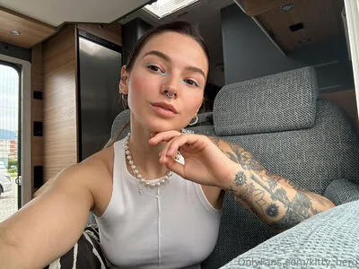 Kitty Berg OnlyFans Leaked Free Thumbnail Picture - #bGdN4YU7e3