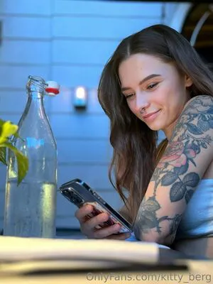 Kitty Berg OnlyFans Leaked Free Thumbnail Picture - #blTprMl7n2