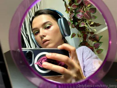Kitty Berg OnlyFans Leaked Free Thumbnail Picture - #emd8W8VwLl