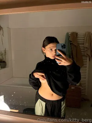 Kitty Berg OnlyFans Leaked Free Thumbnail Picture - #fubsmfdJN2
