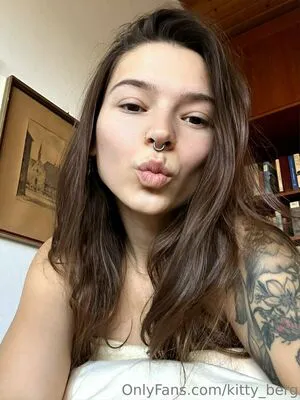 Kitty Berg OnlyFans Leaked Free Thumbnail Picture - #m36eajn9EJ