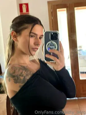 Kitty Berg OnlyFans Leaked Free Thumbnail Picture - #stxBB3h7f2