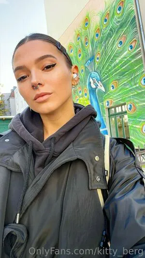 Kitty Berg OnlyFans Leaked Free Thumbnail Picture - #tMIhUVK735