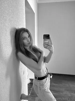 Kitty Di OnlyFans Leaked Free Thumbnail Picture - #9752XlotCp
