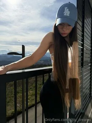 Kitty Dreams OnlyFans Leaked Free Thumbnail Picture - #97YIZSSNpN