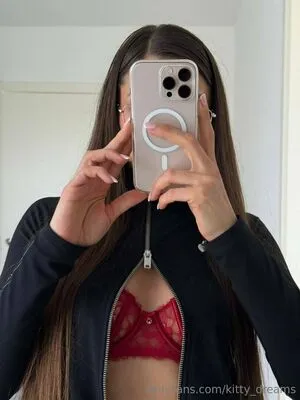 Kitty Dreams OnlyFans Leaked Free Thumbnail Picture - #kUeT0etfyA