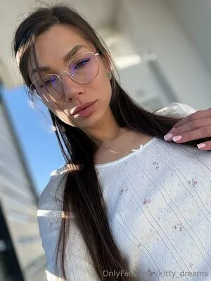Kitty Dreams OnlyFans Leaked Free Thumbnail Picture - #kZCDh0sETL