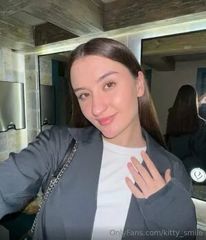 Kitty Smile OnlyFans Leaked Free Thumbnail Picture - #Q6YA6re6bn