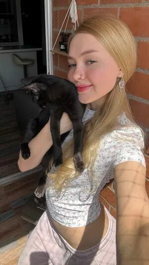 Kitty Sophie OnlyFans Leaked Free Thumbnail Picture - #Pg4bY49zX6