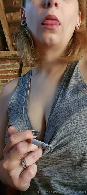 Kitty Vonkush69 OnlyFans Leaked Free Thumbnail Picture - #B8dG91Hcho