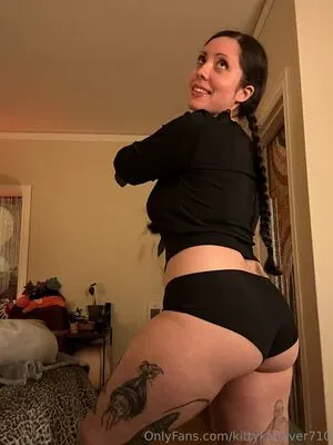 Kittykadaver710 OnlyFans Leaked Free Thumbnail Picture - #3Z37KgvXqc