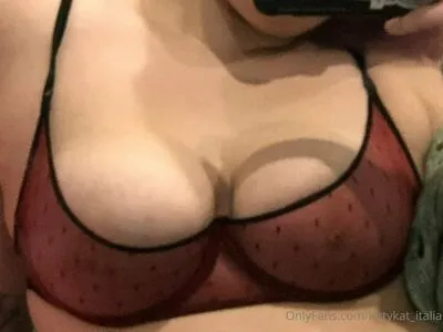 Kittykat Italia OnlyFans Leaked Free Thumbnail Picture - #RPEhKD5TtJ