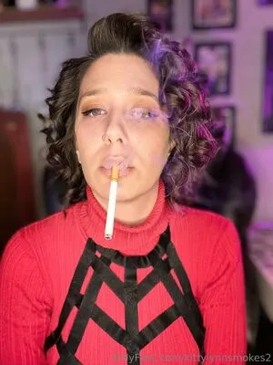 Kittylynnsmokes2 OnlyFans Leaked Free Thumbnail Picture - #YINW9SaGA2