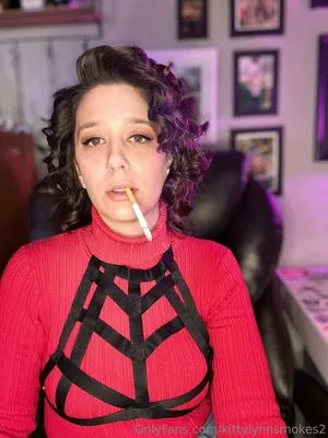 Kittylynnsmokes2 OnlyFans Leaked Free Thumbnail Picture - #paTzh3IbVC